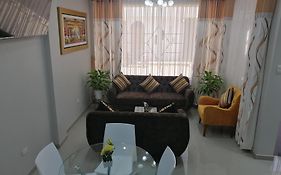 La Familia Nasca House